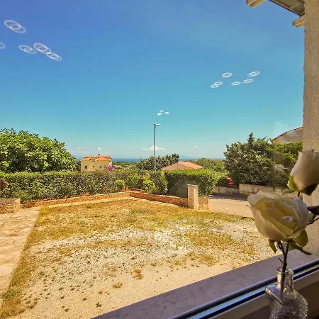 Apartment Liznjan Apartman Ližnjan